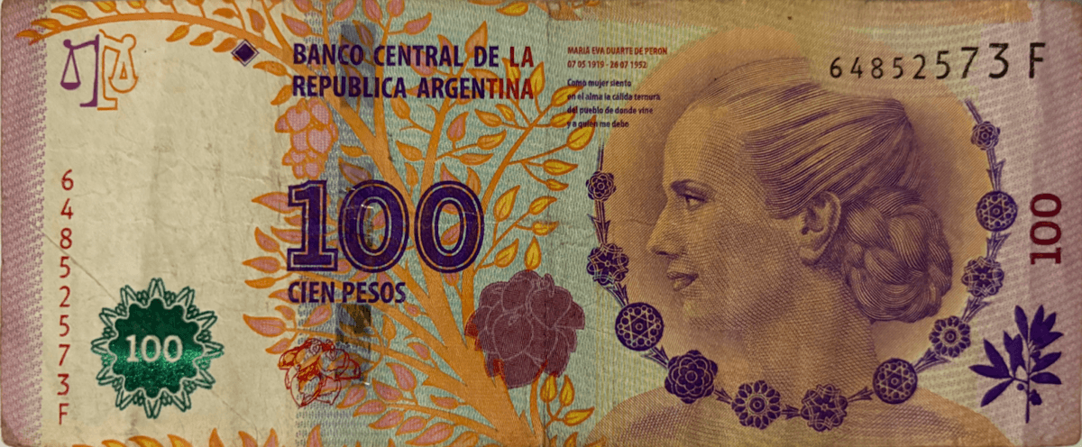 100 Pesos